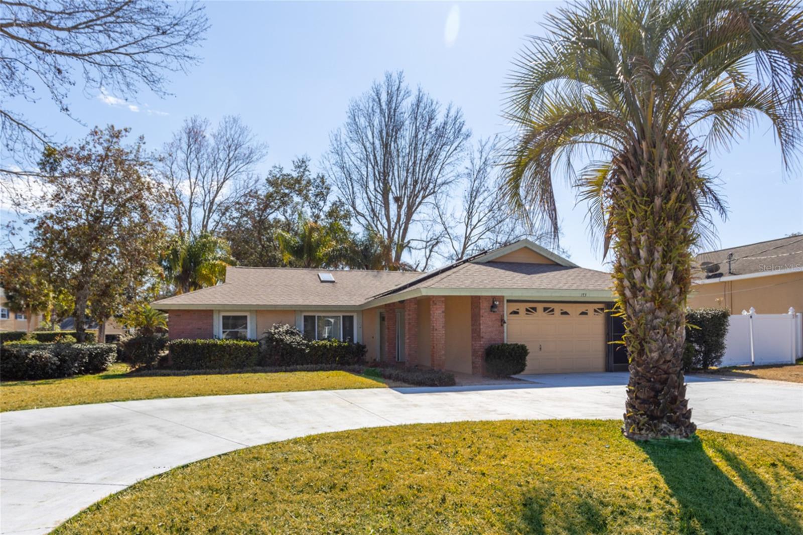 PINE LAKES - Residential