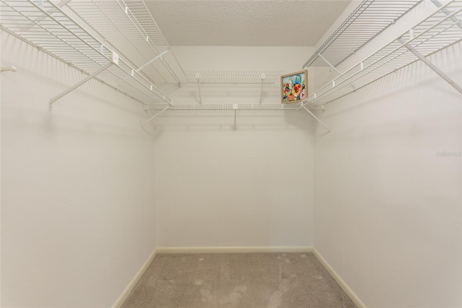 PINE LAKES - Residential