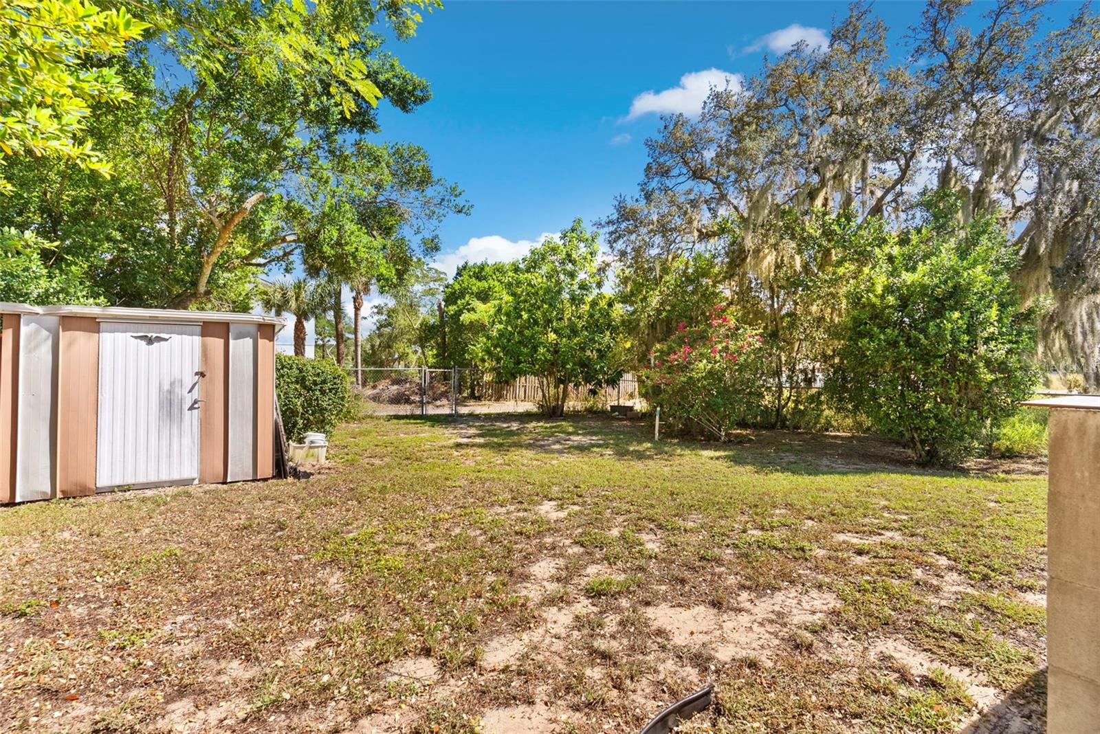 LAKE WALES LAND CO RESUB - Residential