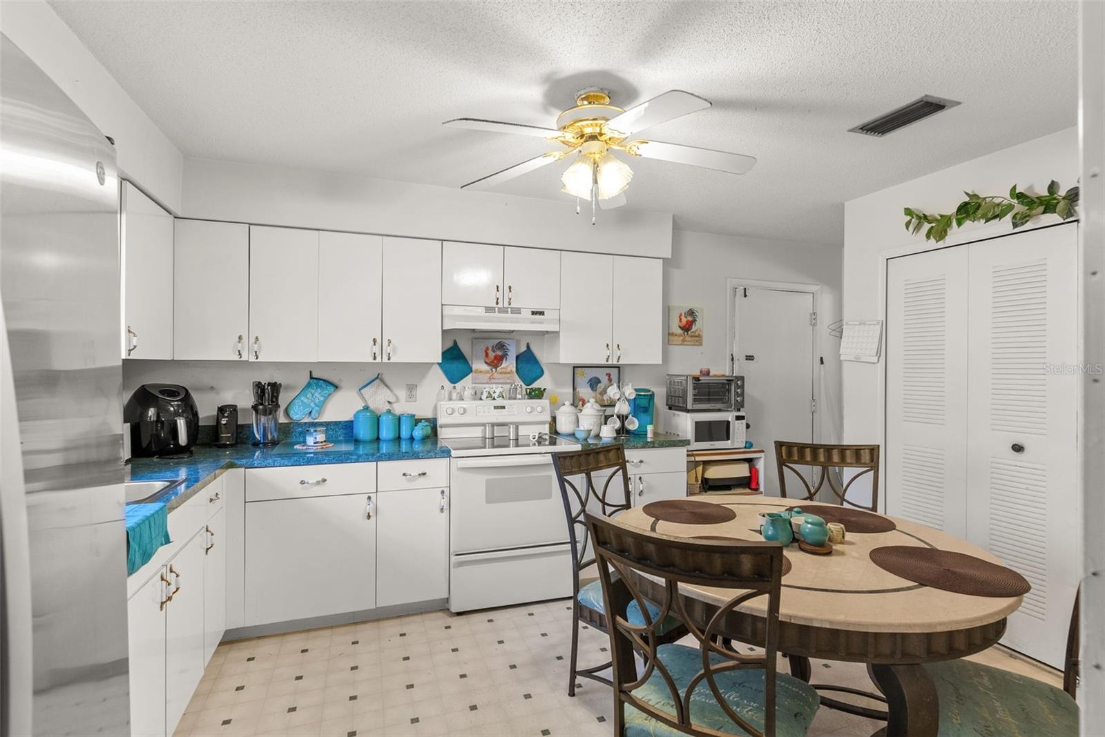 LAKE WALES LAND CO RESUB - Residential