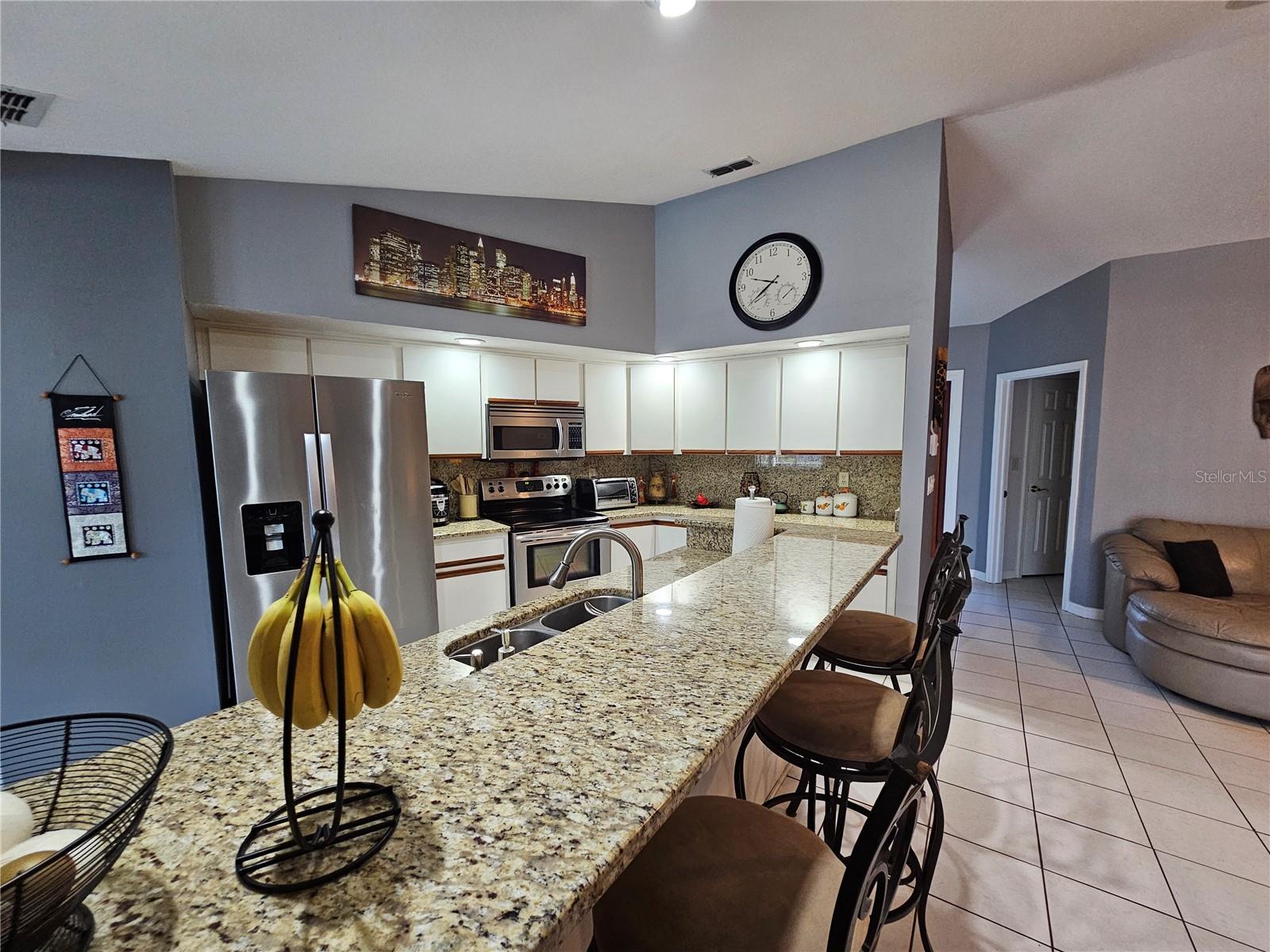 2210 BAYOU DRIVE