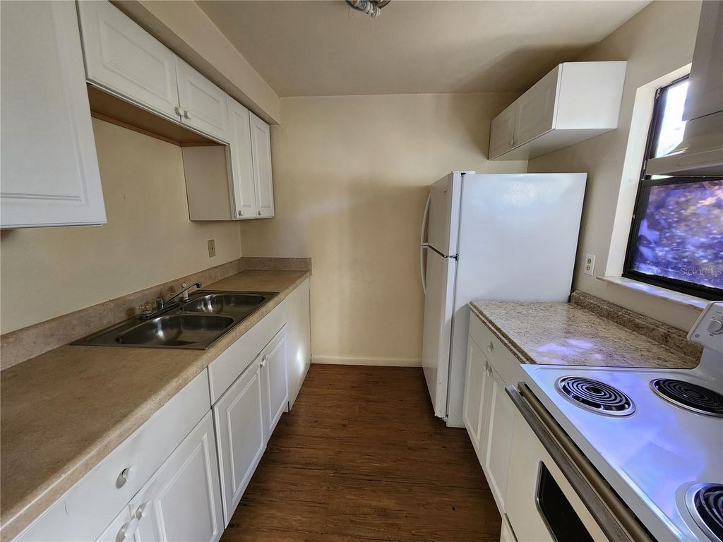 Photo of 701 SW 67th Terrace #D, Gainesville, FL 32607 (MLS # GC536261)