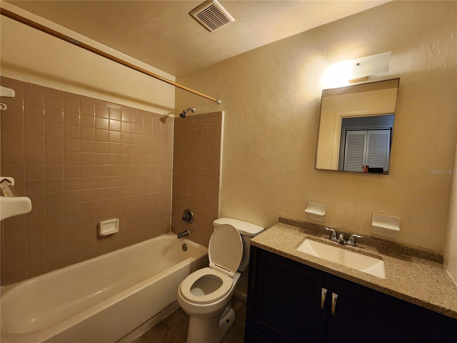 CEDAR RIDGE - Residential Lease