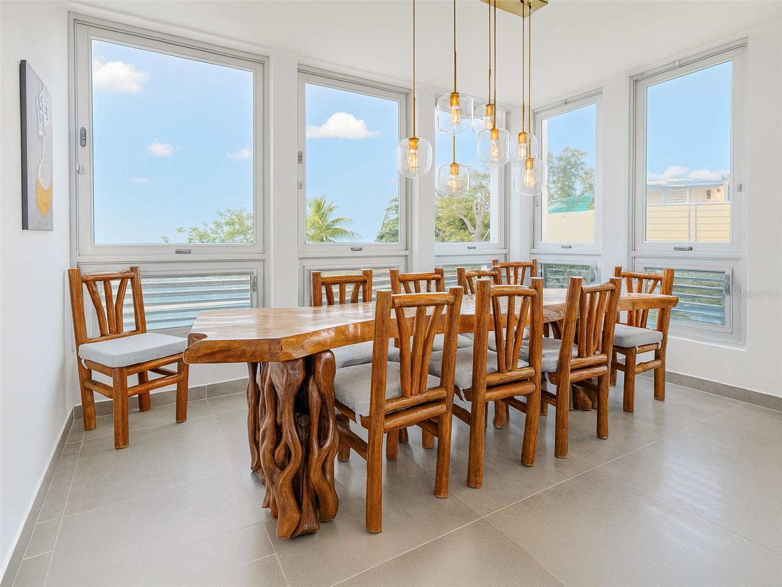 MINILLAS WARD, LA FLORESTA - Residential