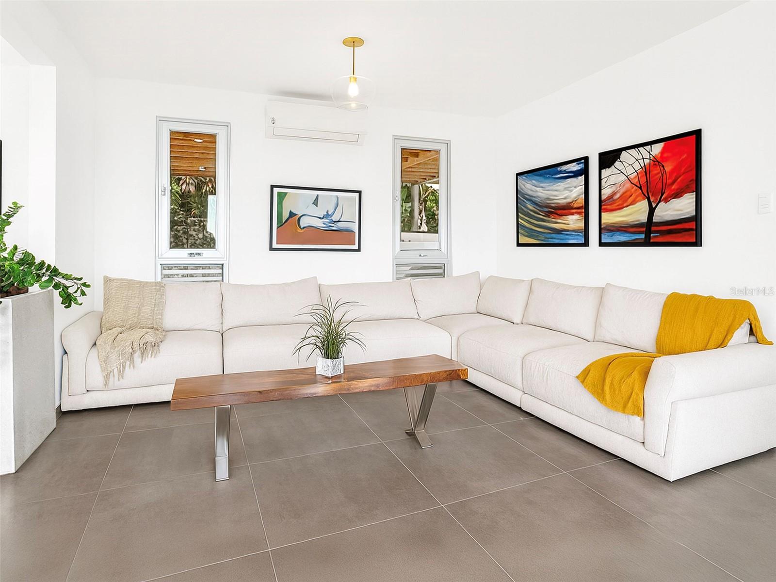 MINILLAS WARD, LA FLORESTA - Residential