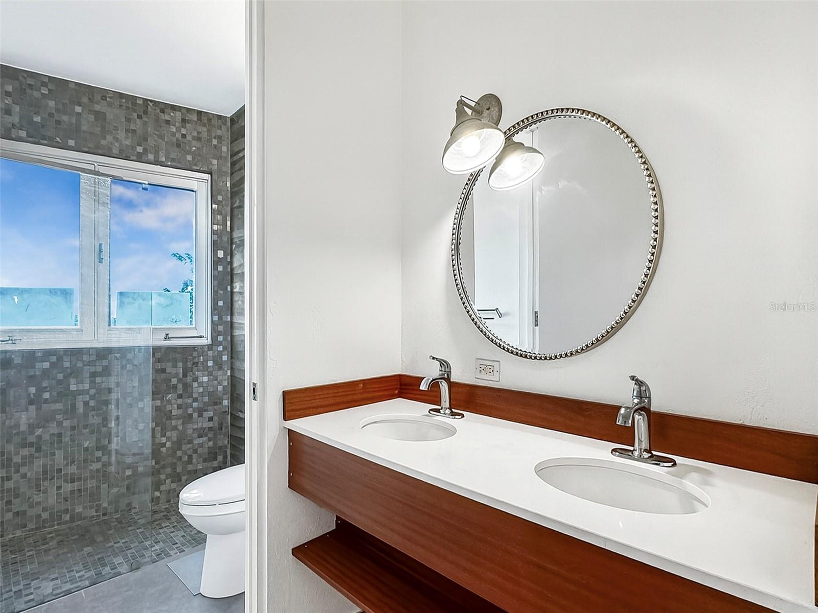 MINILLAS WARD, LA FLORESTA - Residential