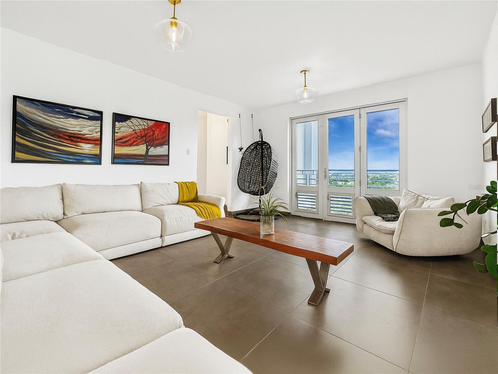 MINILLAS WARD, LA FLORESTA - Residential