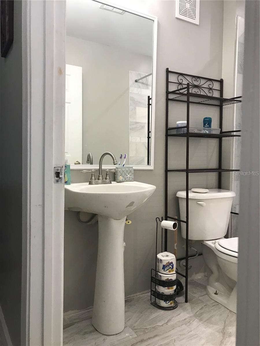 EQUESTIRIAN PARC AT HIGHWOODS P - Residential