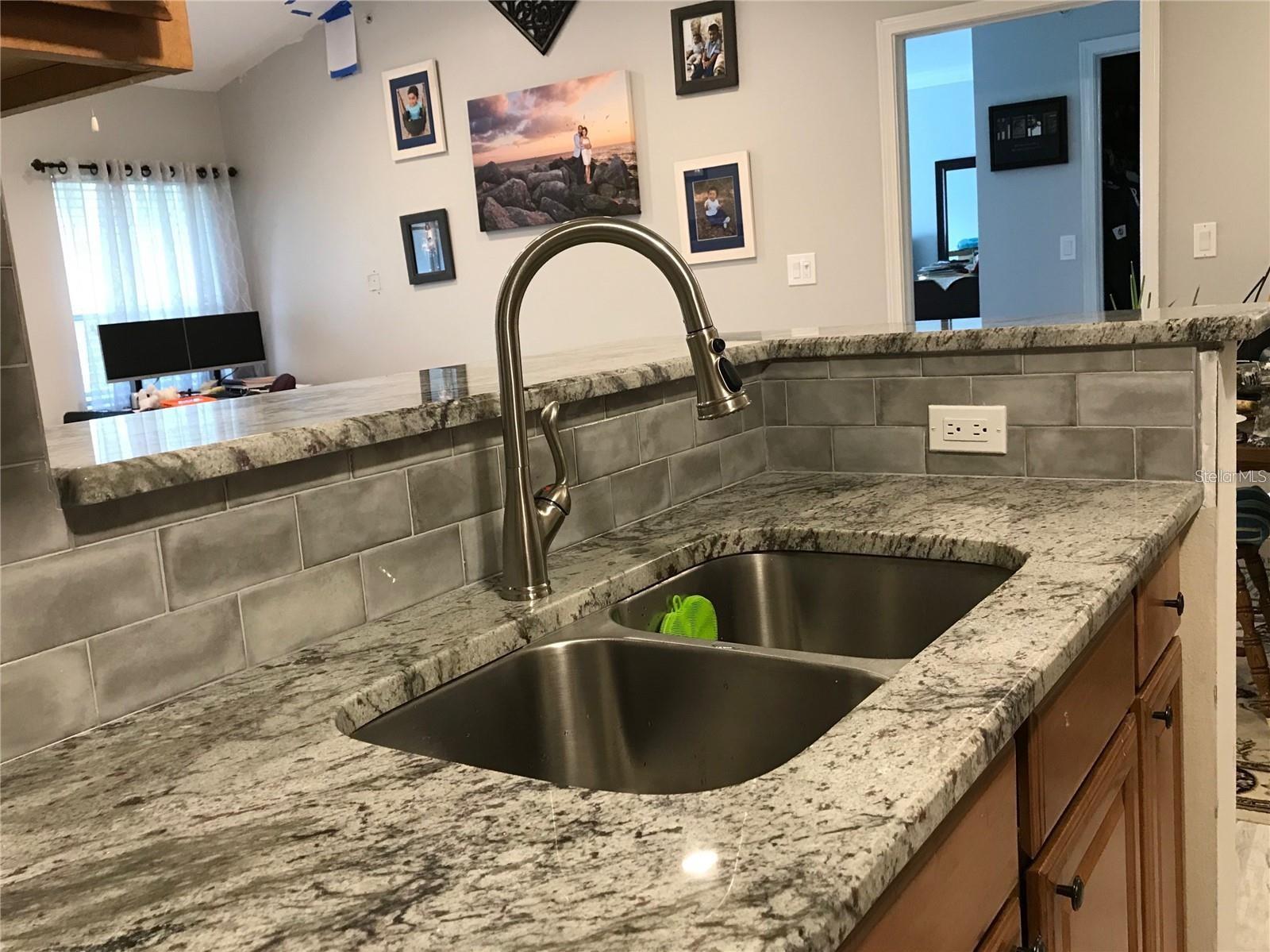 EQUESTIRIAN PARC AT HIGHWOODS P - Residential