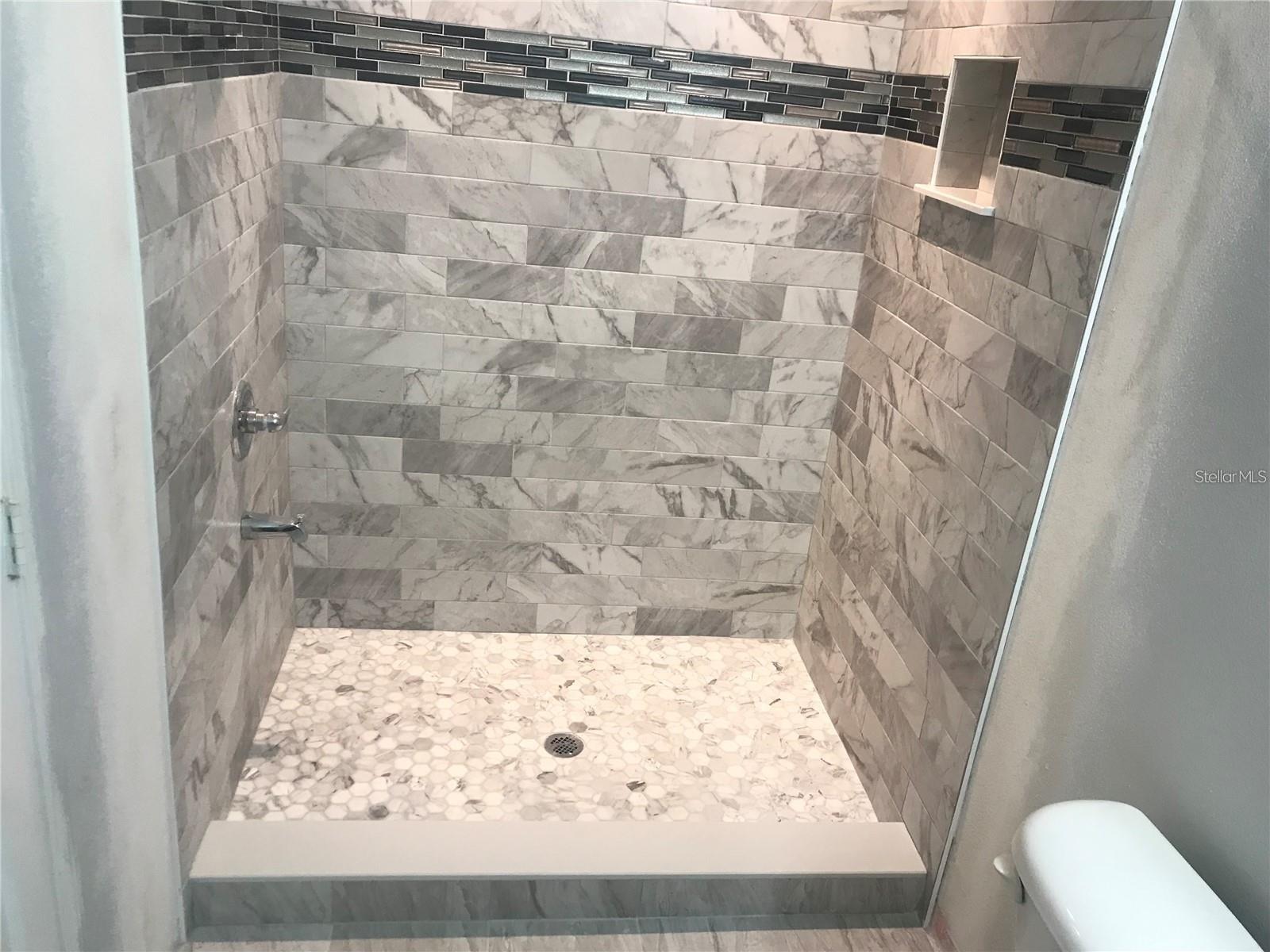 EQUESTIRIAN PARC AT HIGHWOODS P - Residential