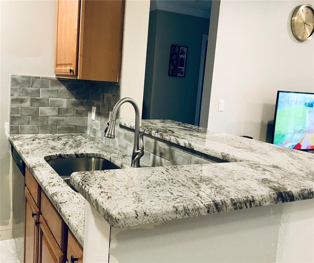 Photo of 18169 Sterling Gate Circle #18169, Tampa, FL 33647 (MLS # TB8457934)