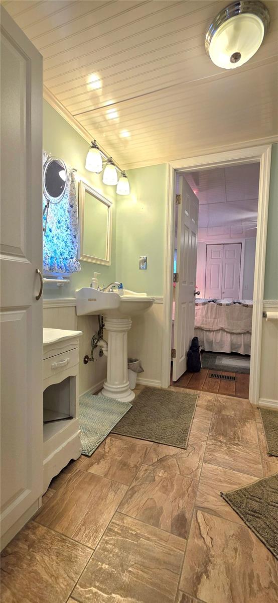 LAKE BETMAR ESTS UNIT 7 - Residential