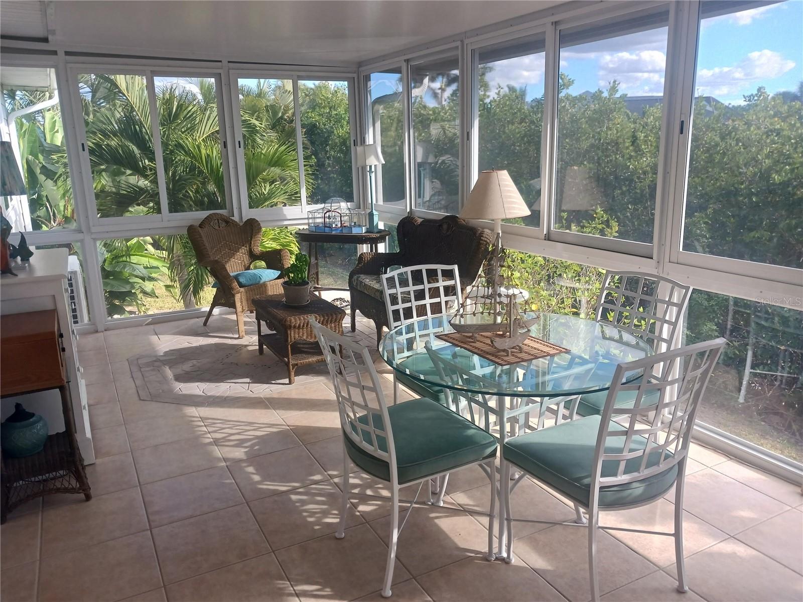 CHARLOTTE PARK - Residential