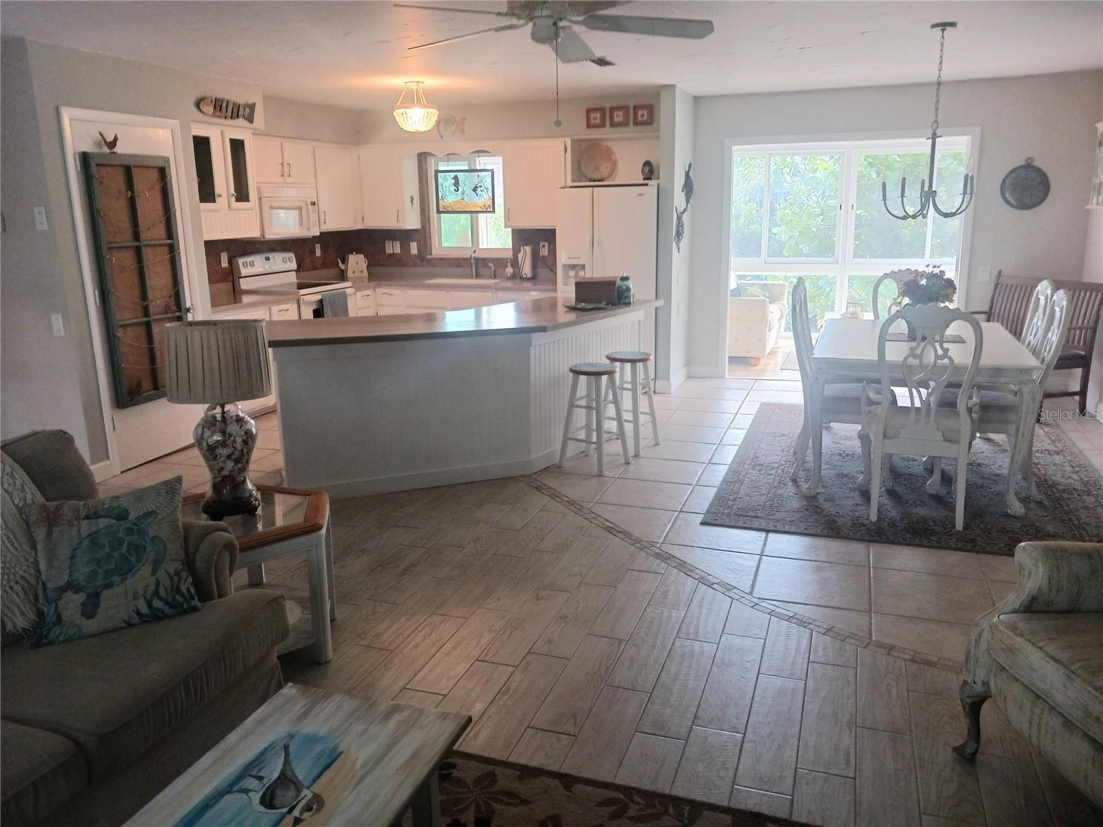 CHARLOTTE PARK - Residential