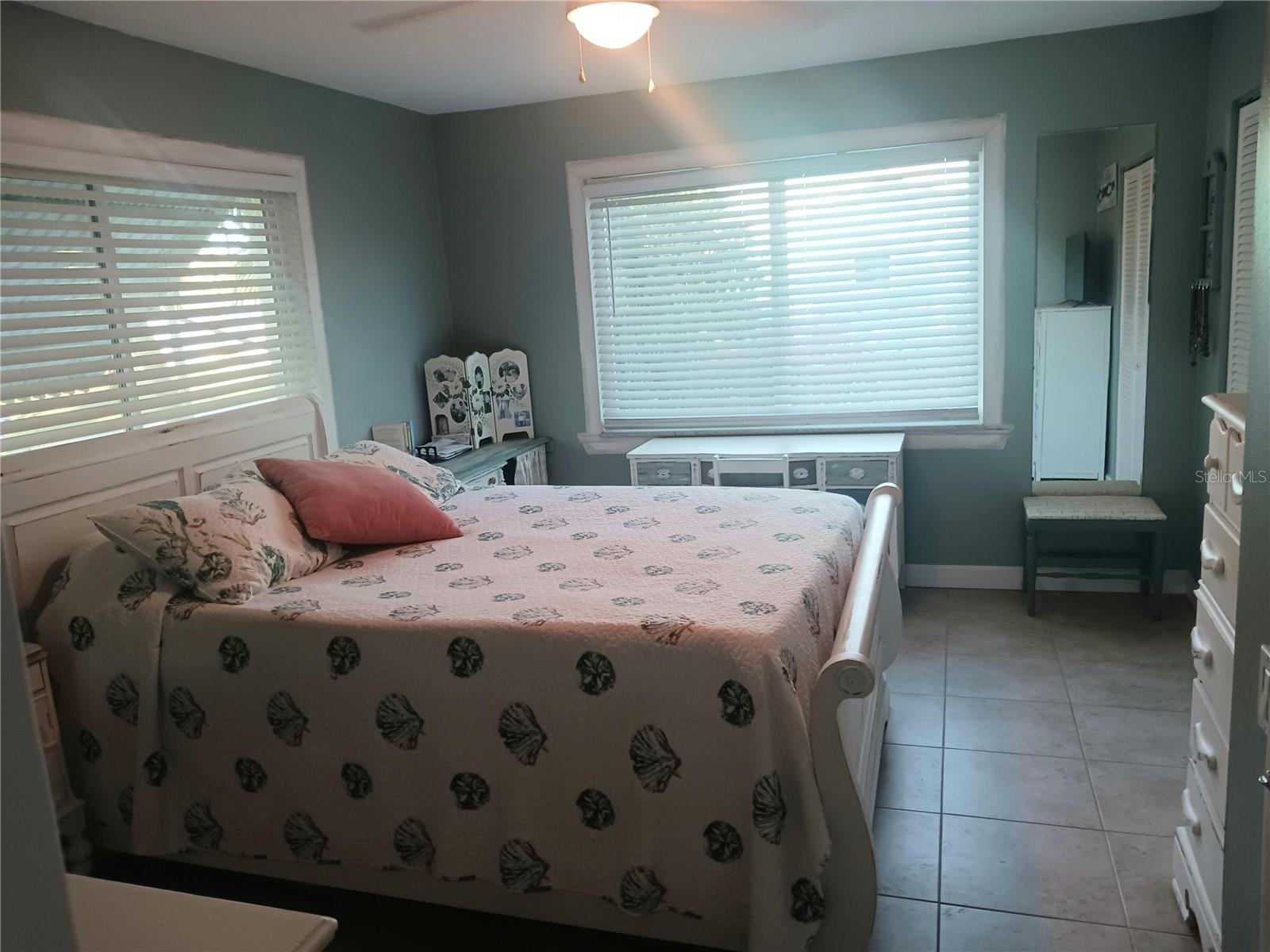 CHARLOTTE PARK - Residential