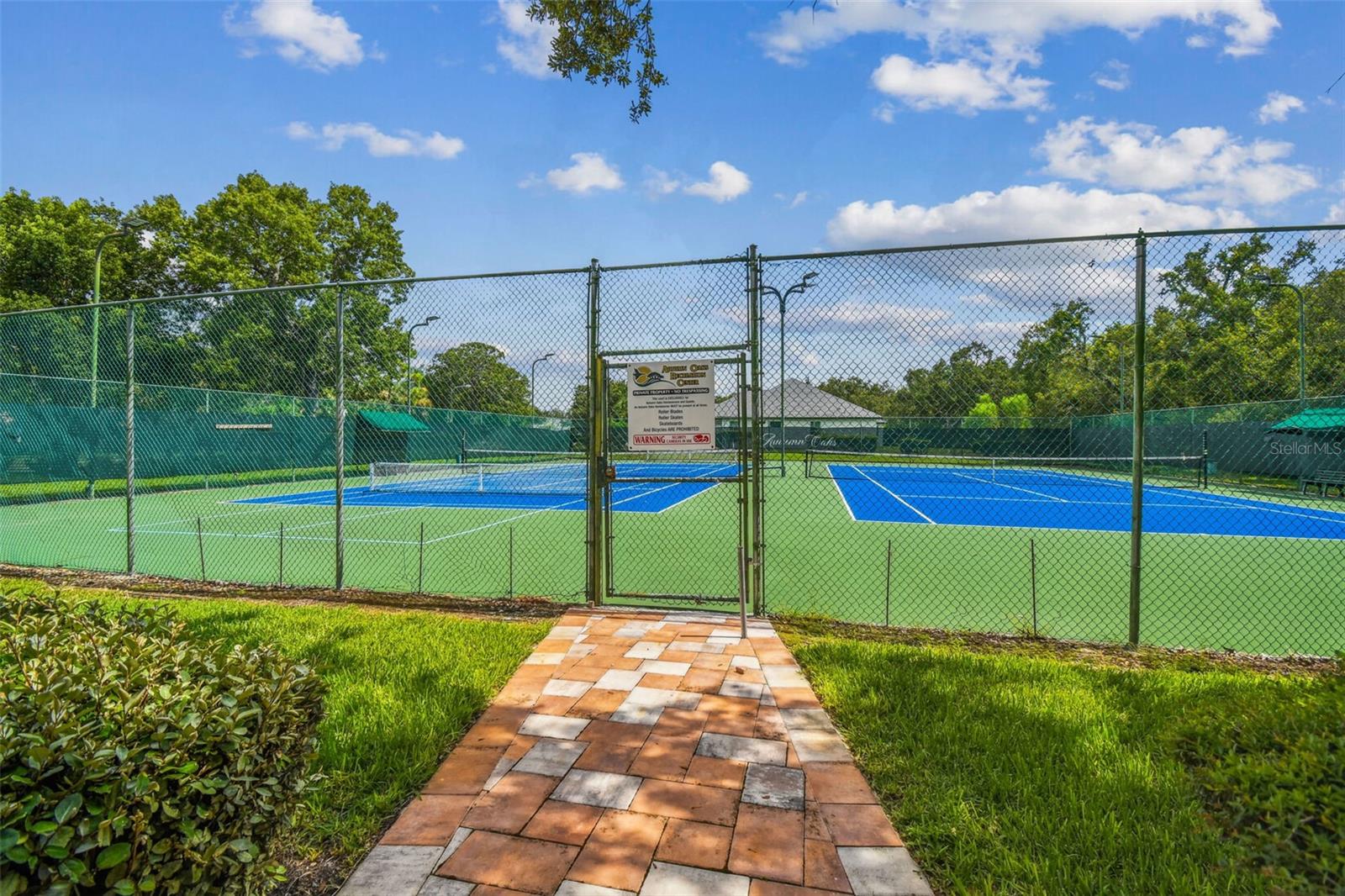 AUTUMN OAKS SOUTH - Land