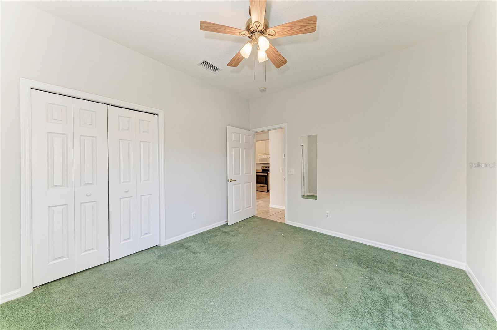 PELICAN POINTE GOLF & COUNTRY CLUB - Residential