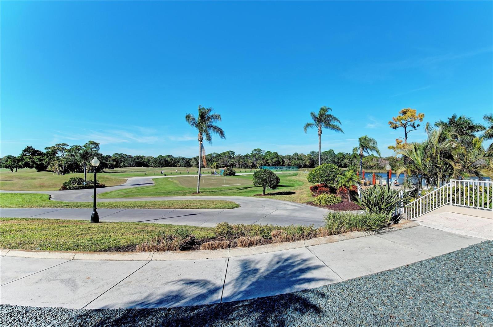 PELICAN POINTE GOLF & COUNTRY CLUB - Residential