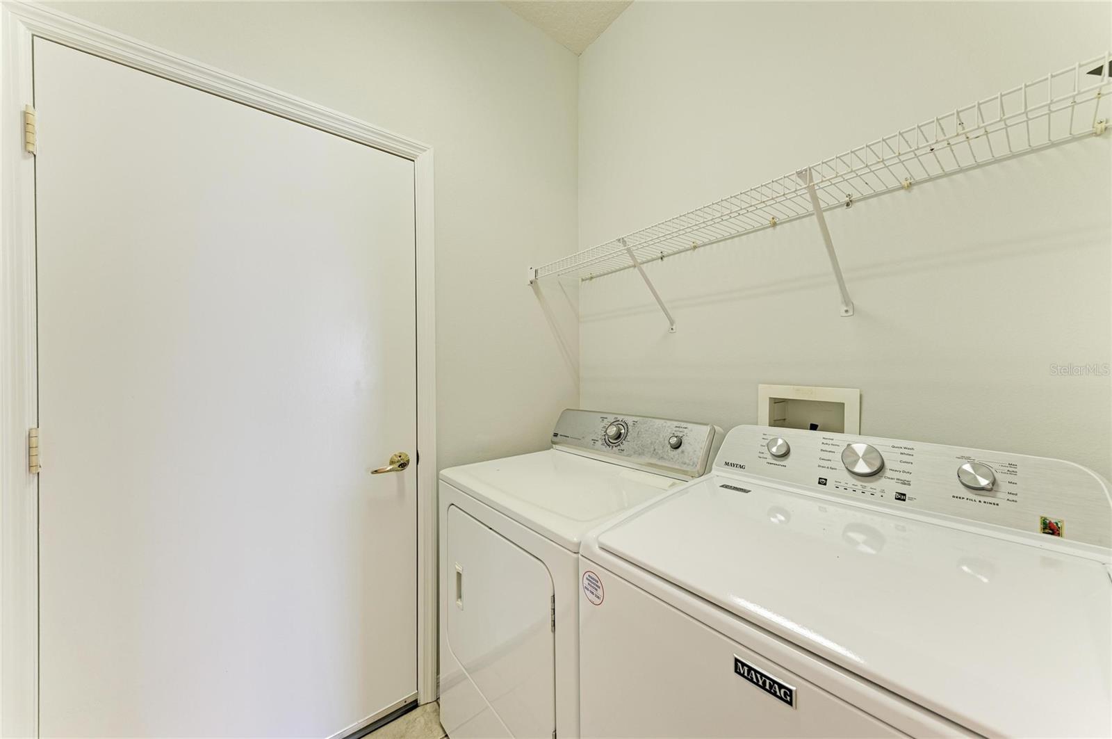 PELICAN POINTE GOLF & COUNTRY CLUB - Residential