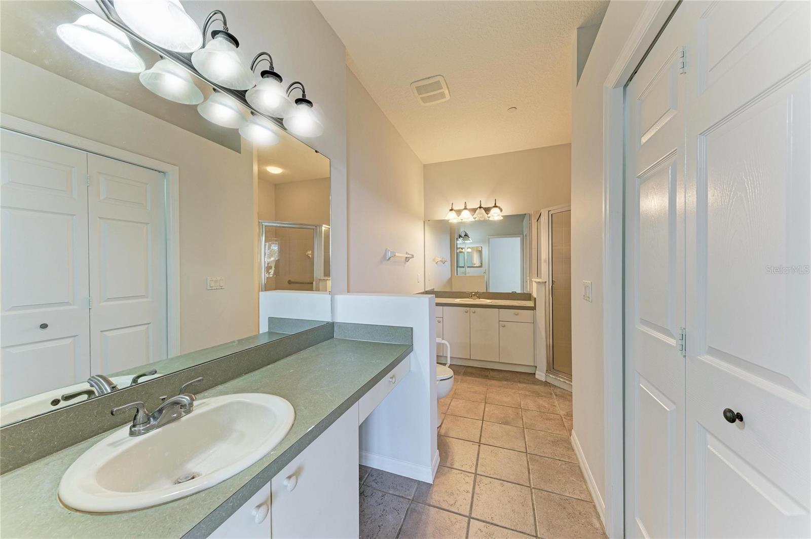 PELICAN POINTE GOLF & COUNTRY CLUB - Residential