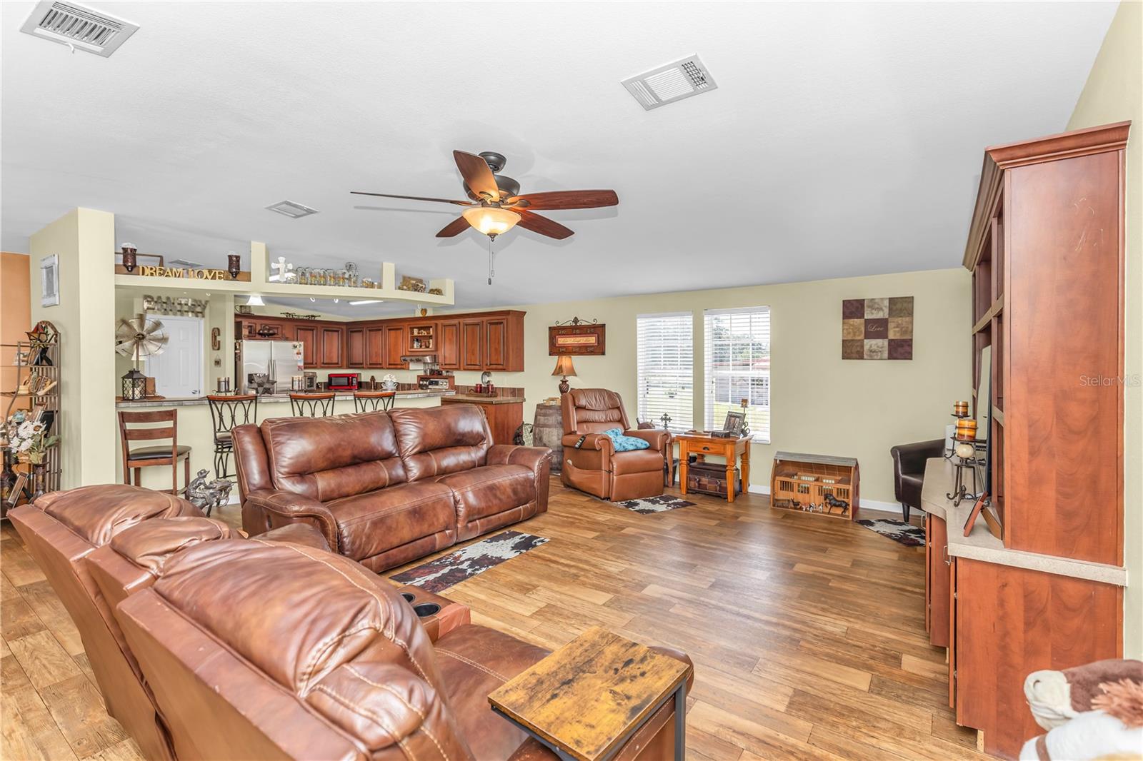 ACREAGE & UNREC - Residential