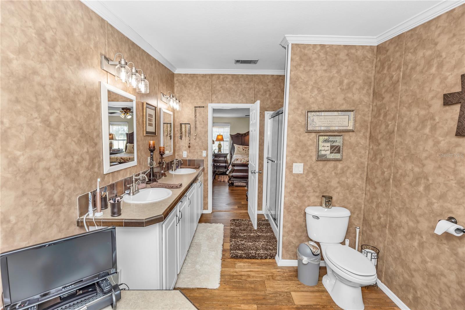 ACREAGE & UNREC - Residential