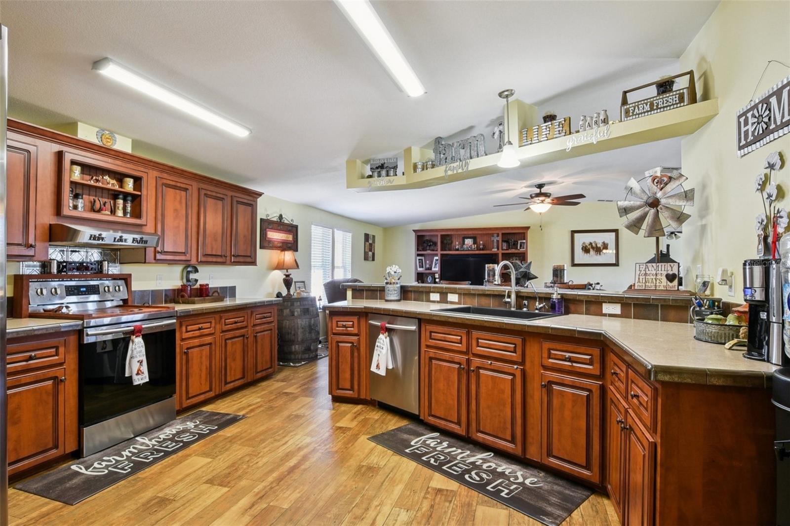 ACREAGE & UNREC - Residential