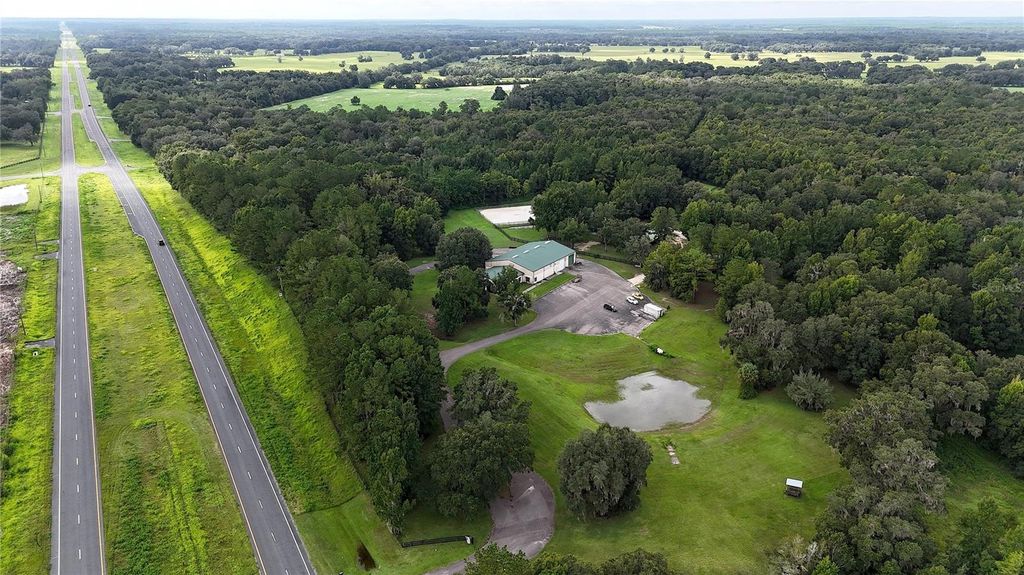 Photo of 21930 NE Hwy 27, Williston, FL 32696 (MLS # OM718082)