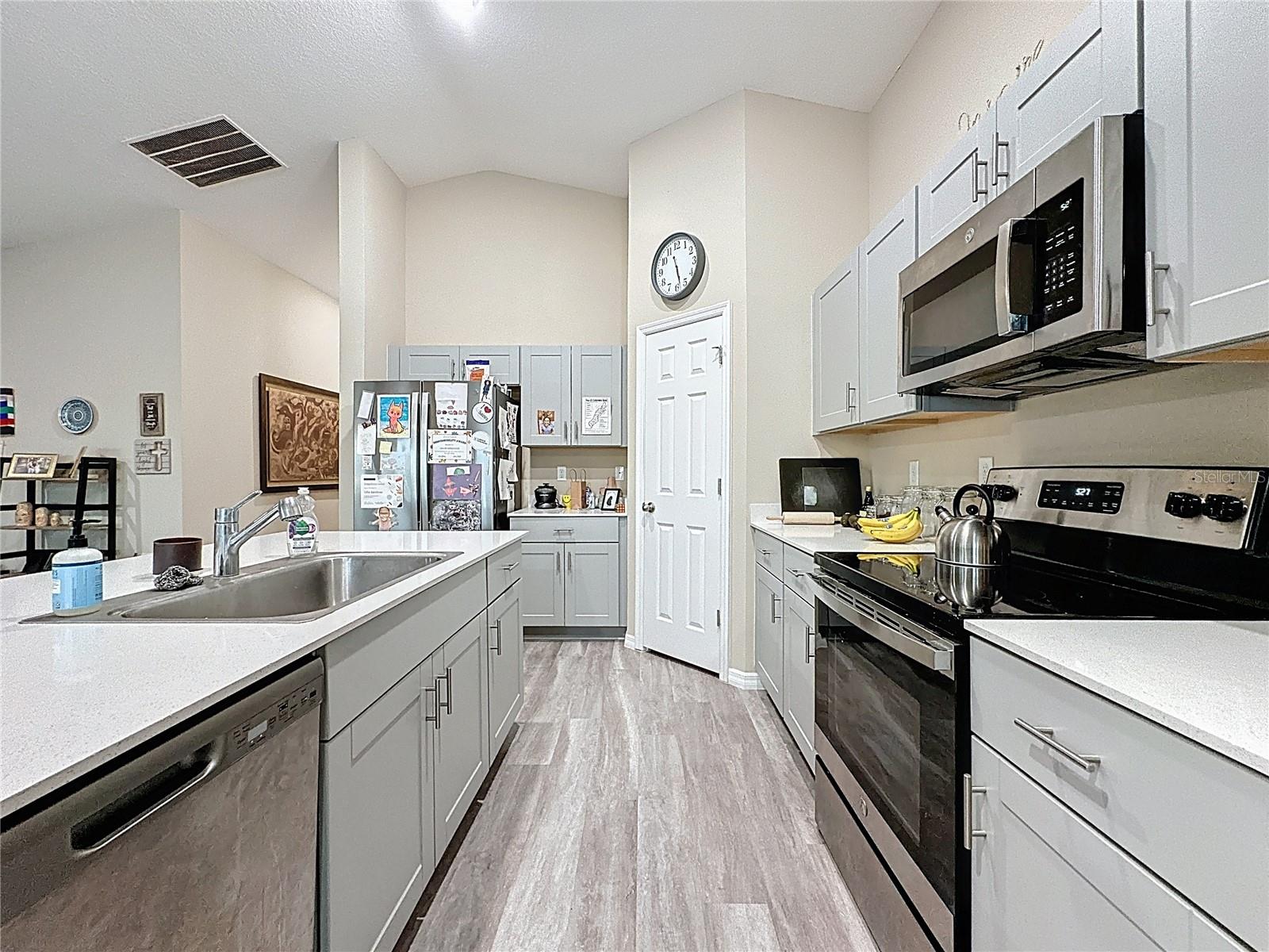 PINNACLE POINT - Residential