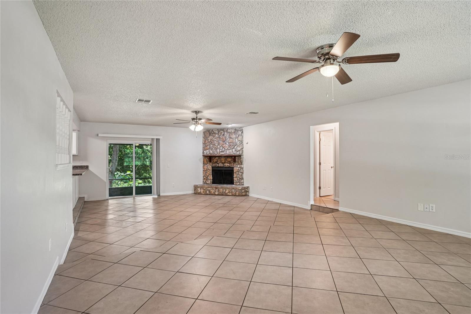 2518 BON AIR DRIVE
