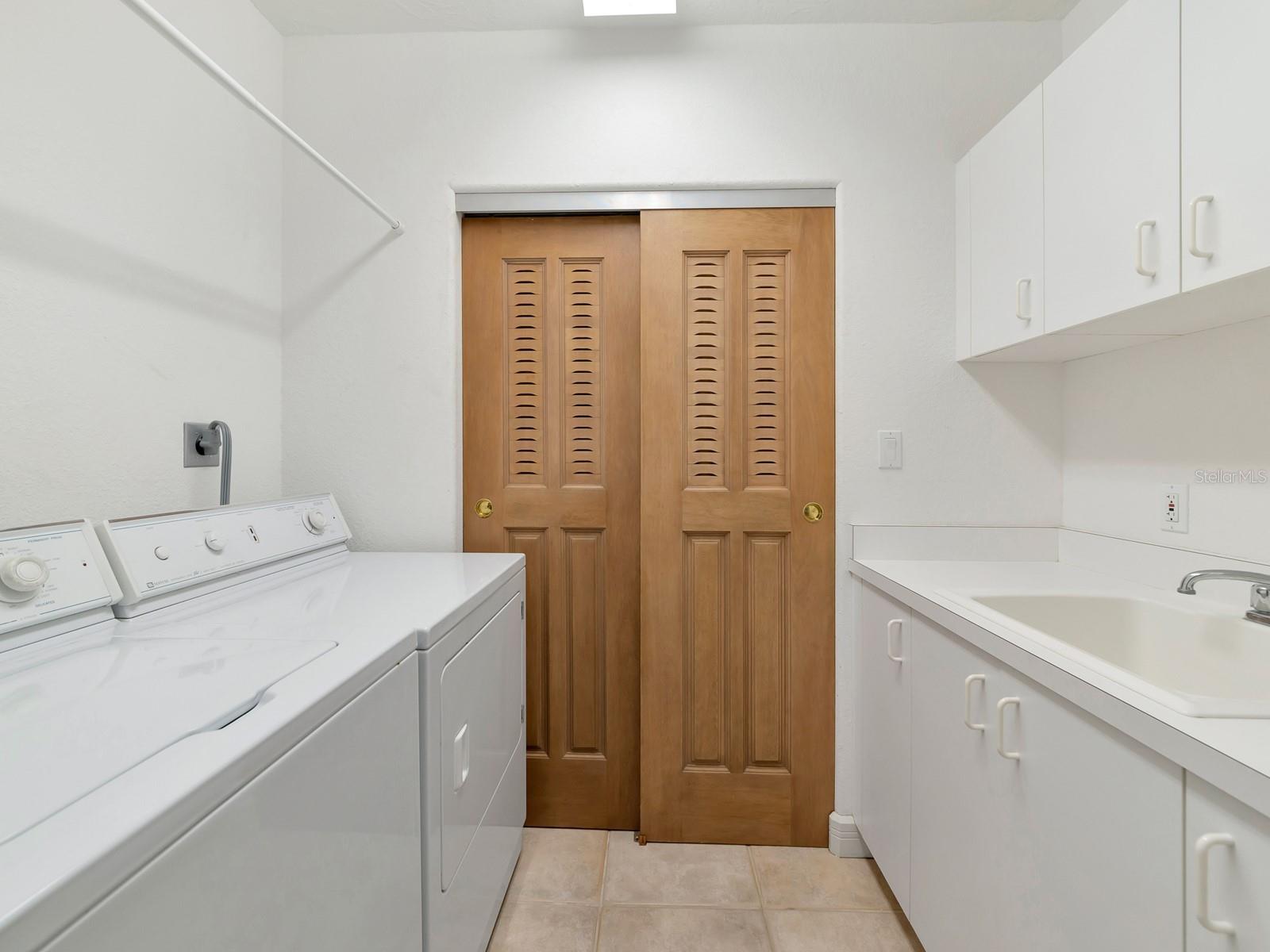 VILLA DI LANCIA PH 1 - Residential