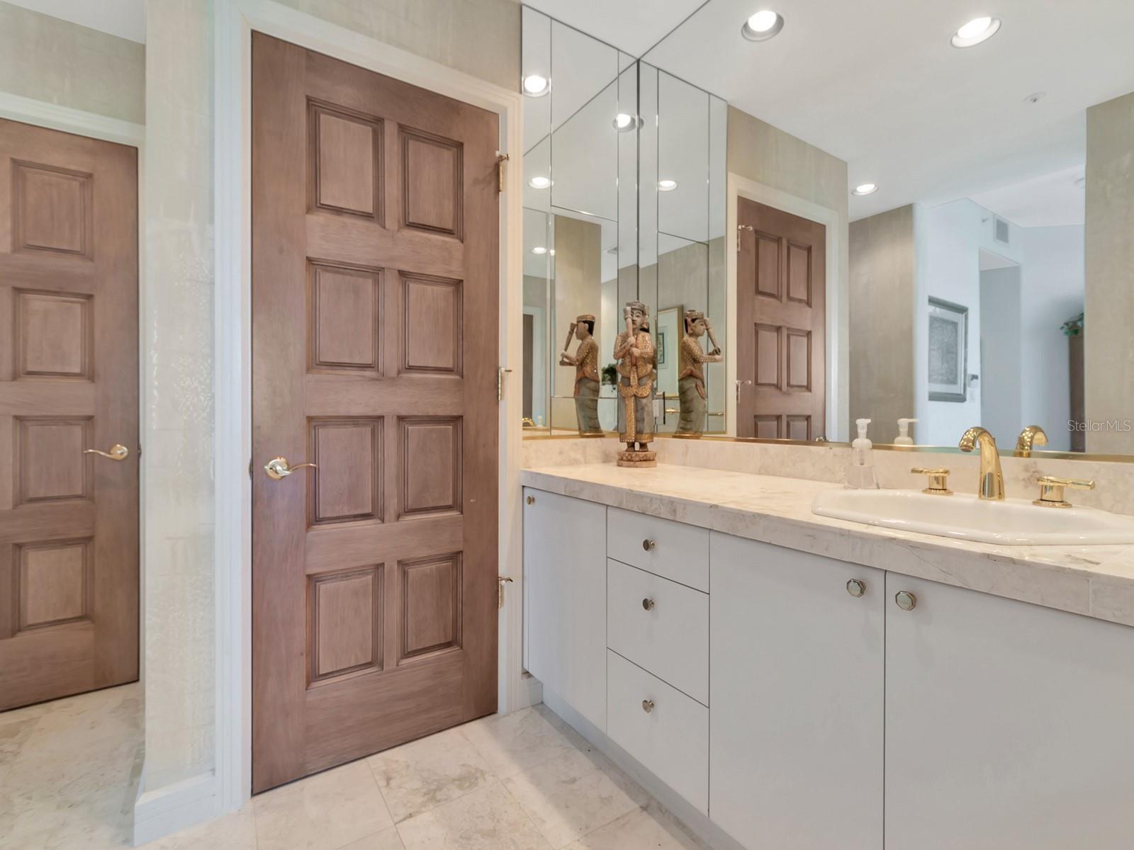 VILLA DI LANCIA PH 1 - Residential