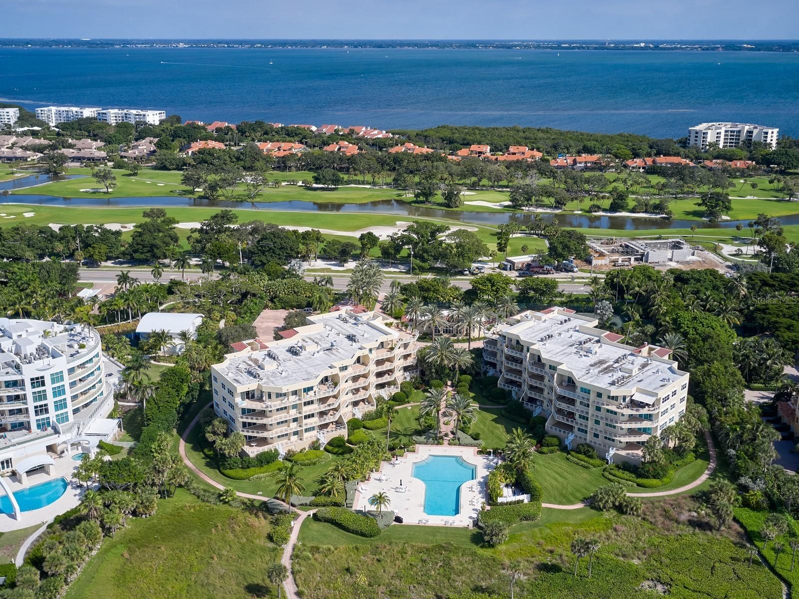 VILLA DI LANCIA PH 1 - Residential