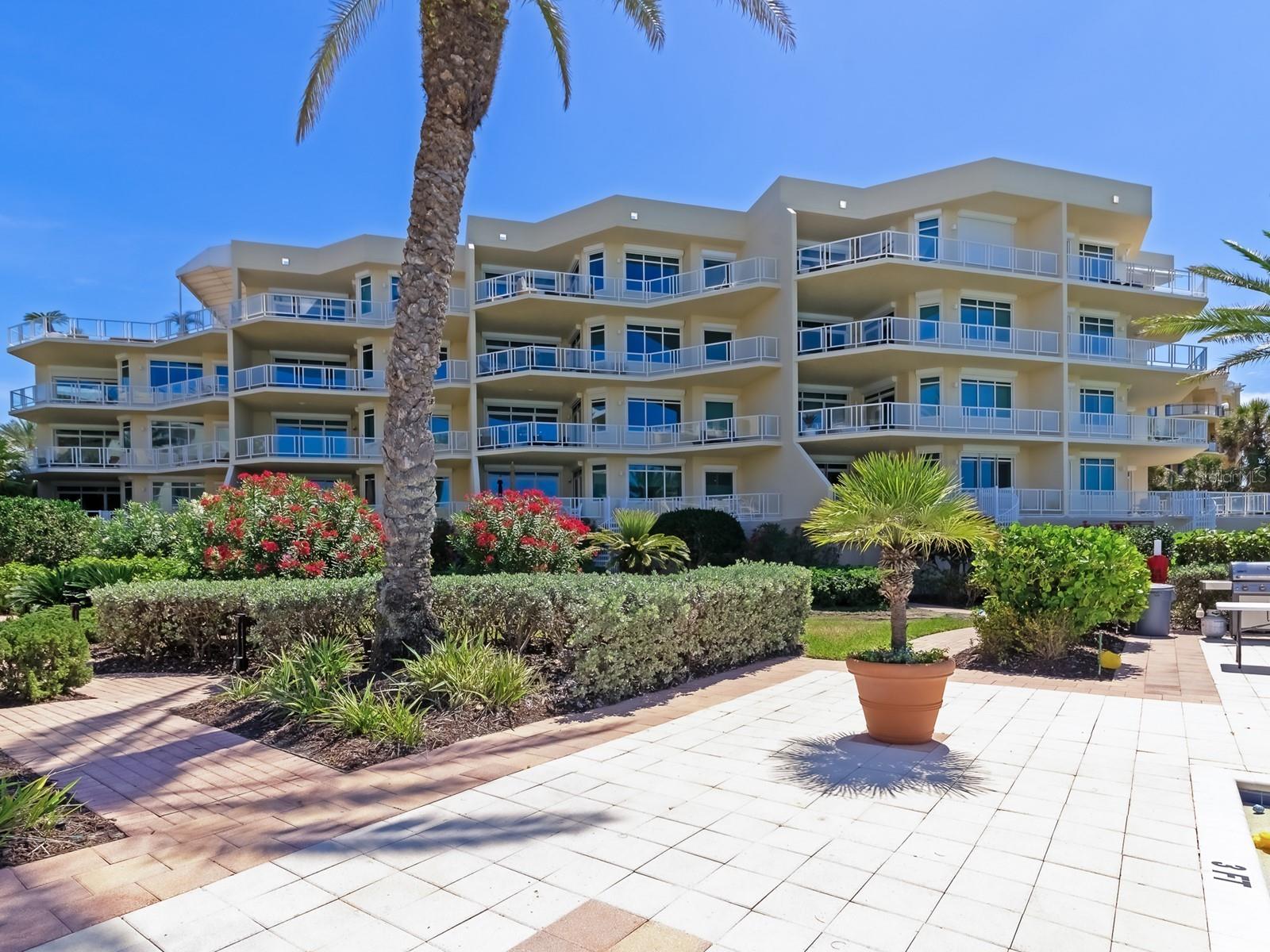 VILLA DI LANCIA PH 1 - Residential