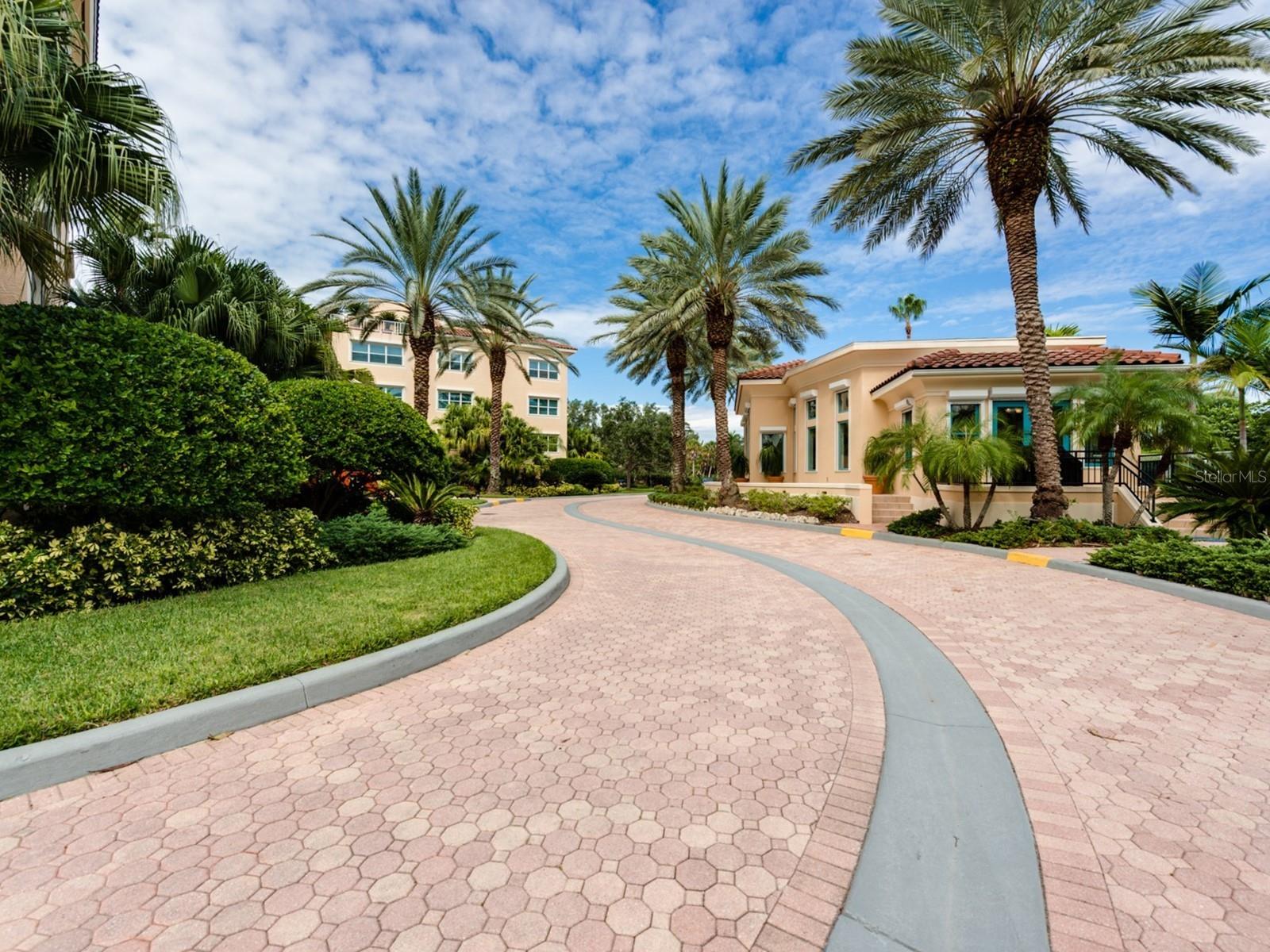 VILLA DI LANCIA PH 1 - Residential