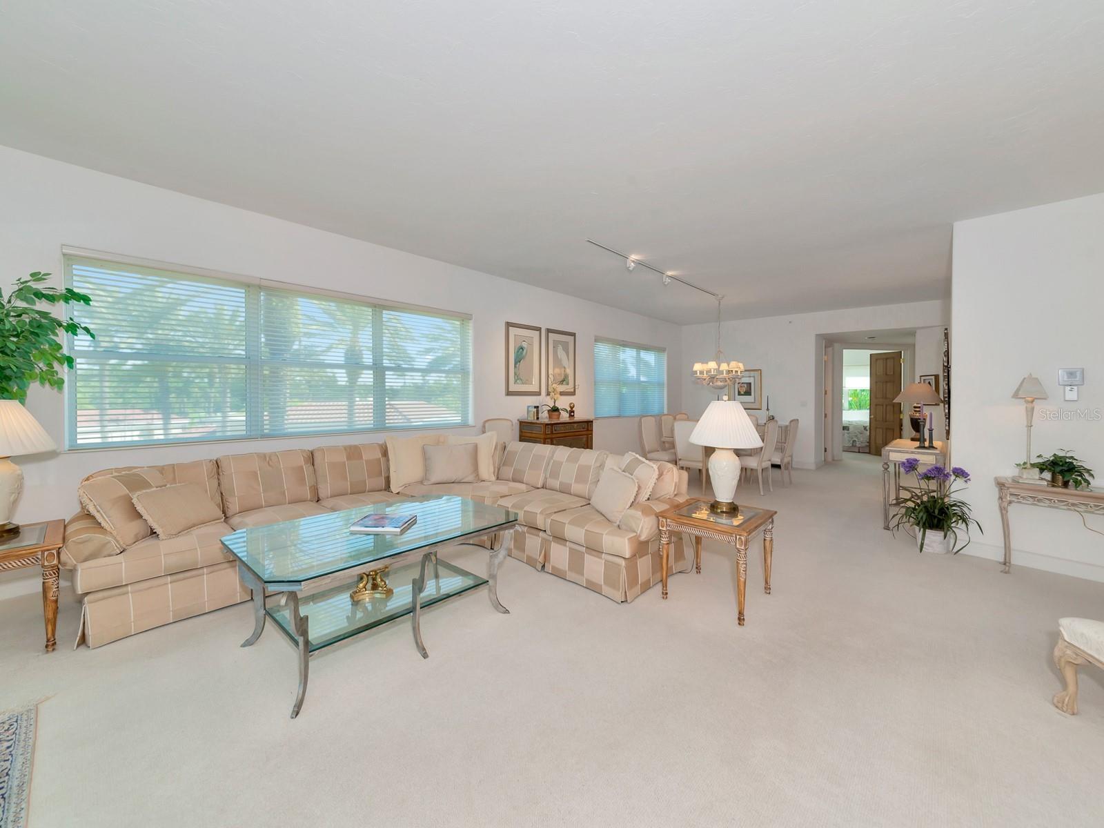 VILLA DI LANCIA PH 1 - Residential