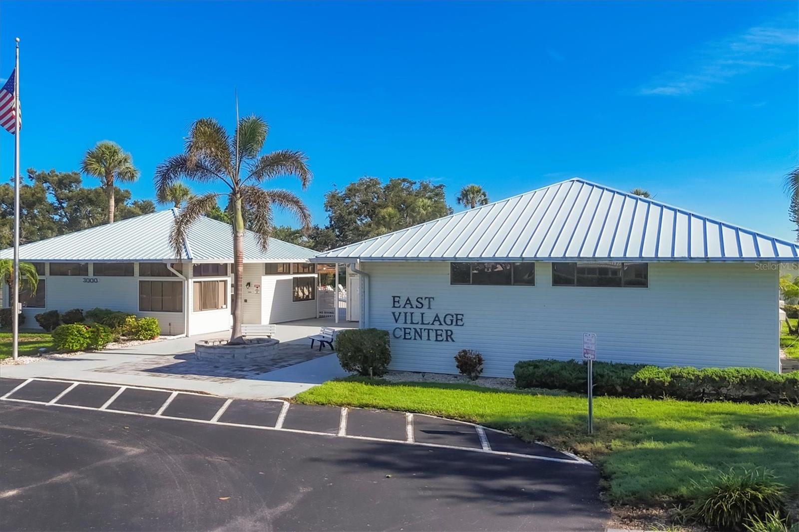 QUAIL LAKE - Residential