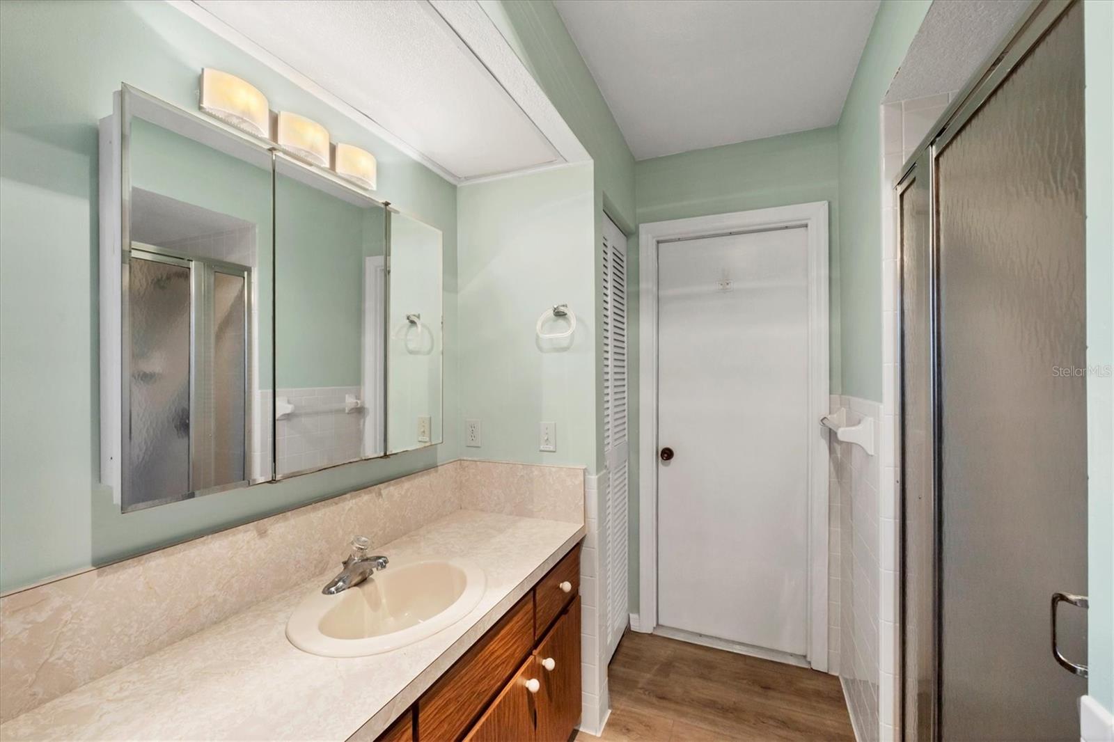 QUAIL LAKE - Residential