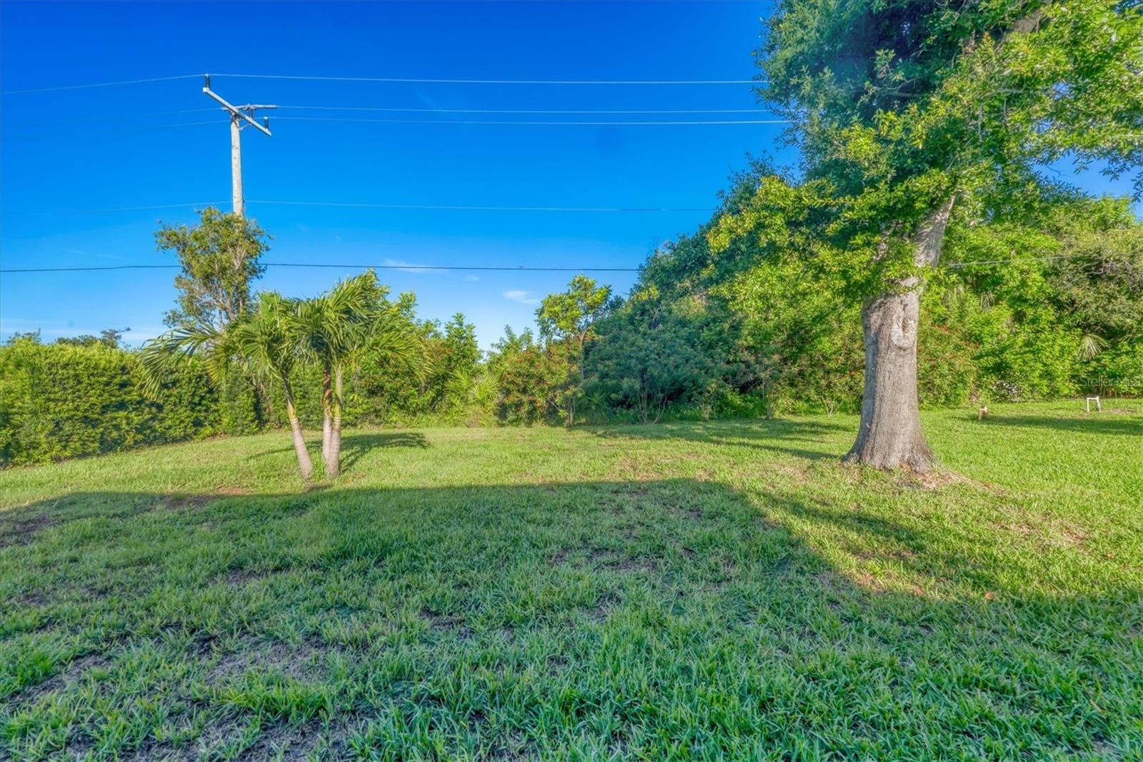 QUAIL LAKE - Residential