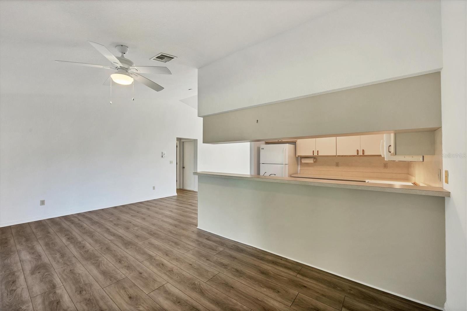 QUAIL LAKE - Residential