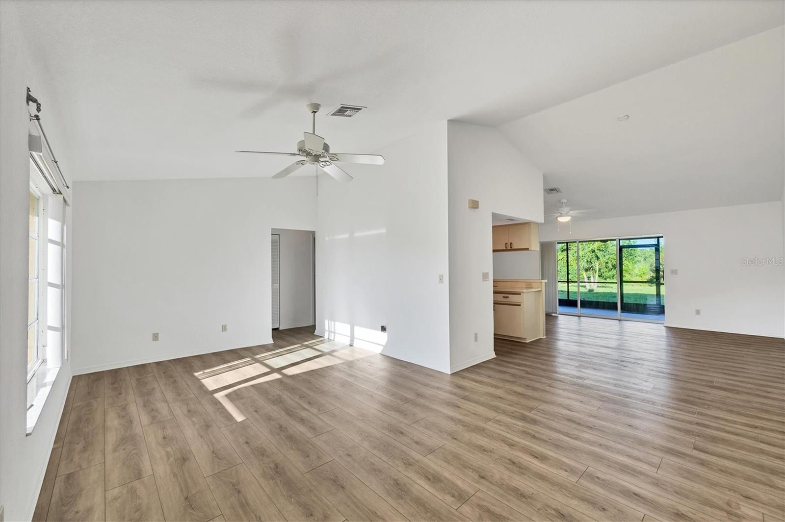 QUAIL LAKE - Residential