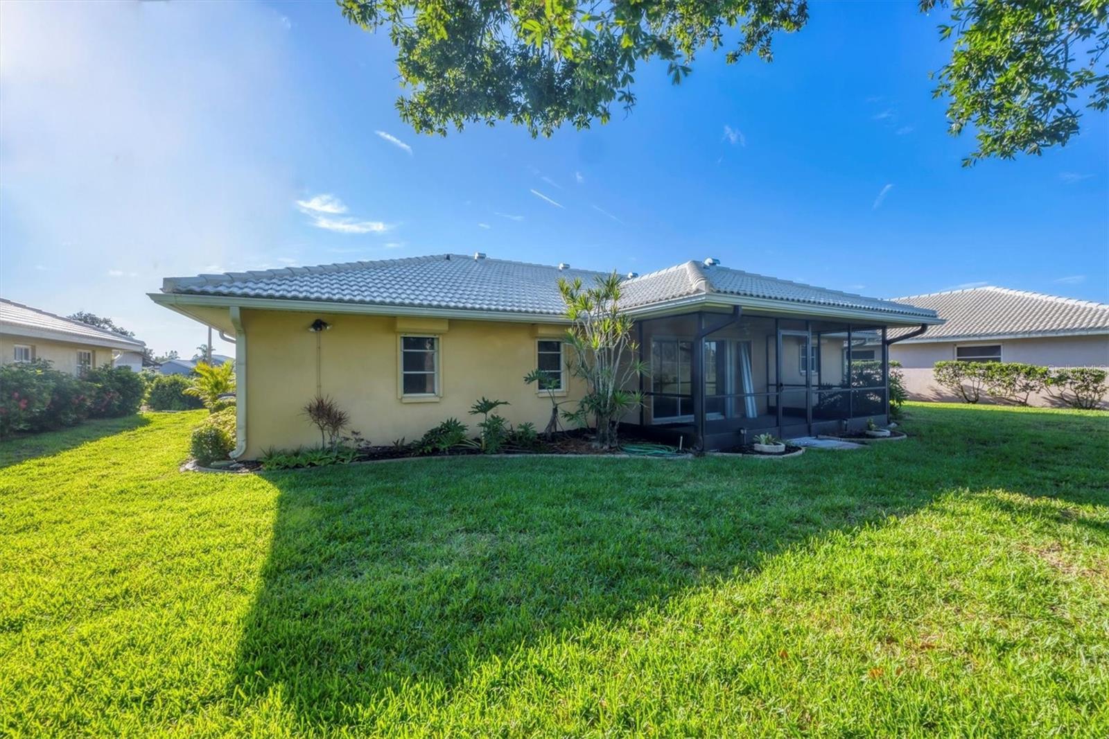 QUAIL LAKE - Residential