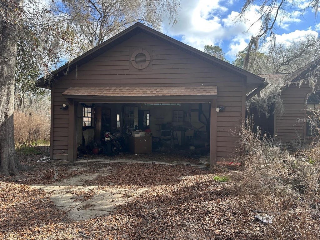 Photo of 6154 Neff Lake Road, Brooksville, FL 34601 (MLS # TB8495640)