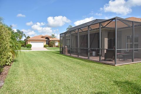 A home in LAKE WALES