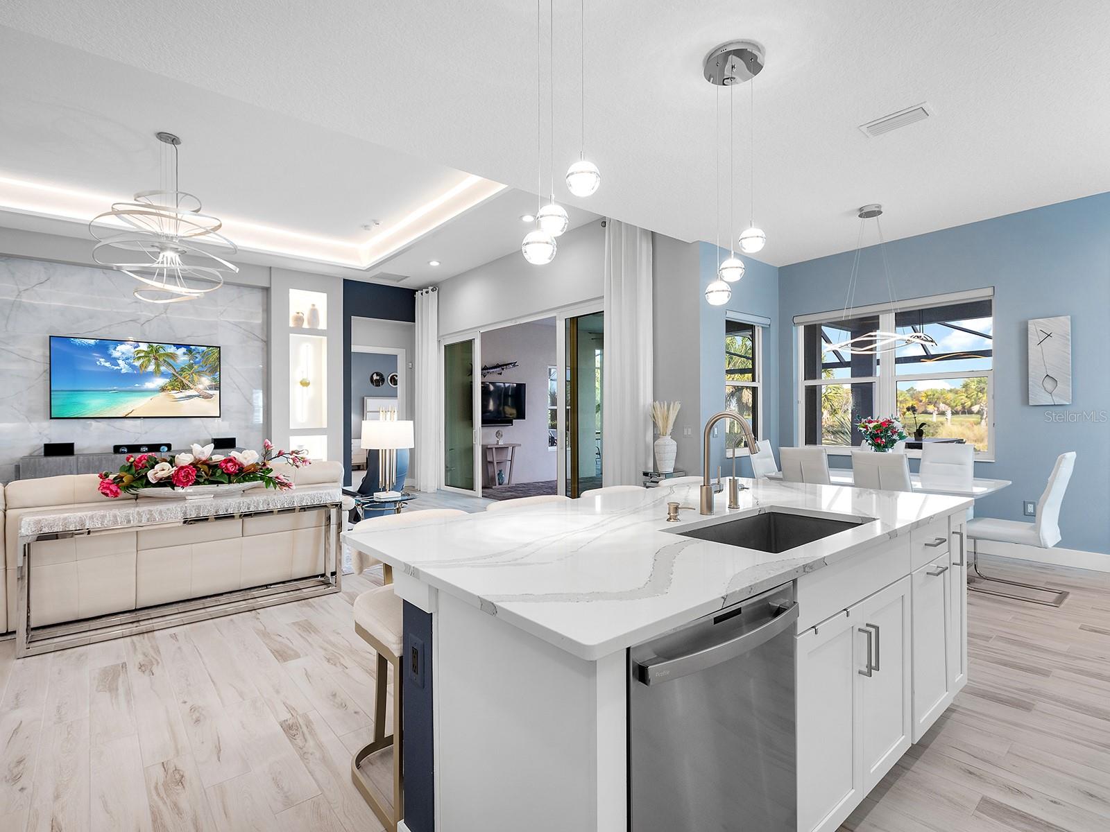 LAKEHOUSE COVE/WATERSIDE PH 1A - Residential