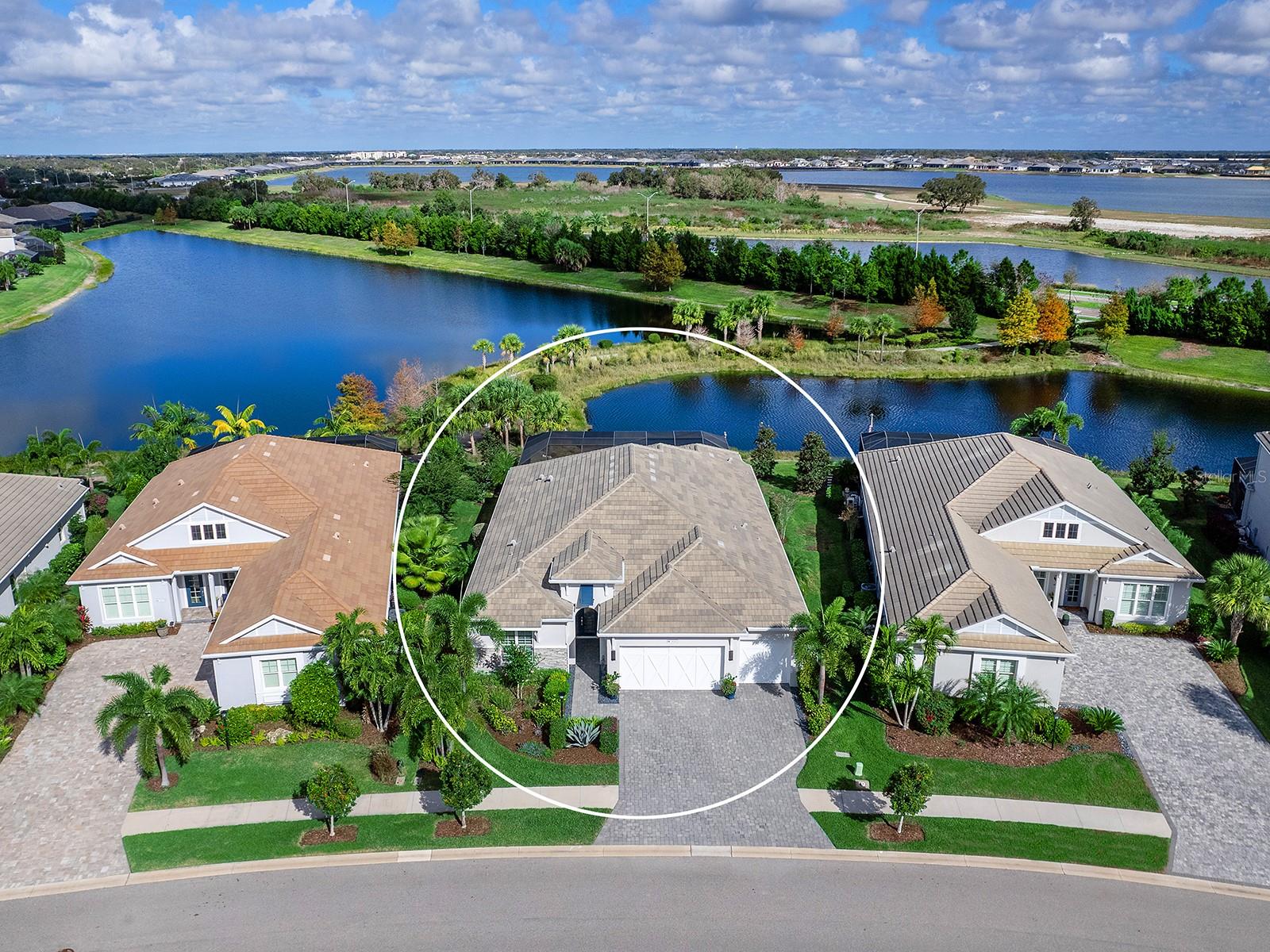 LAKEHOUSE COVE/WATERSIDE PH 1A - Residential