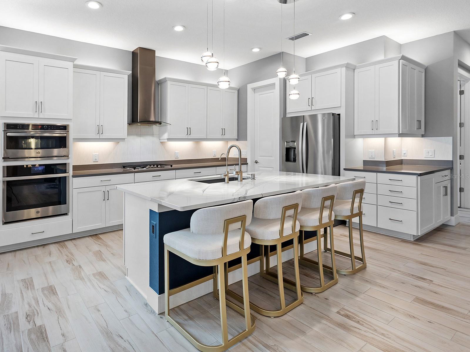 LAKEHOUSE COVE/WATERSIDE PH 1A - Residential