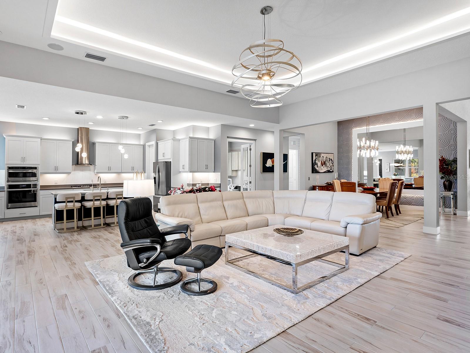 LAKEHOUSE COVE/WATERSIDE PH 1A - Residential