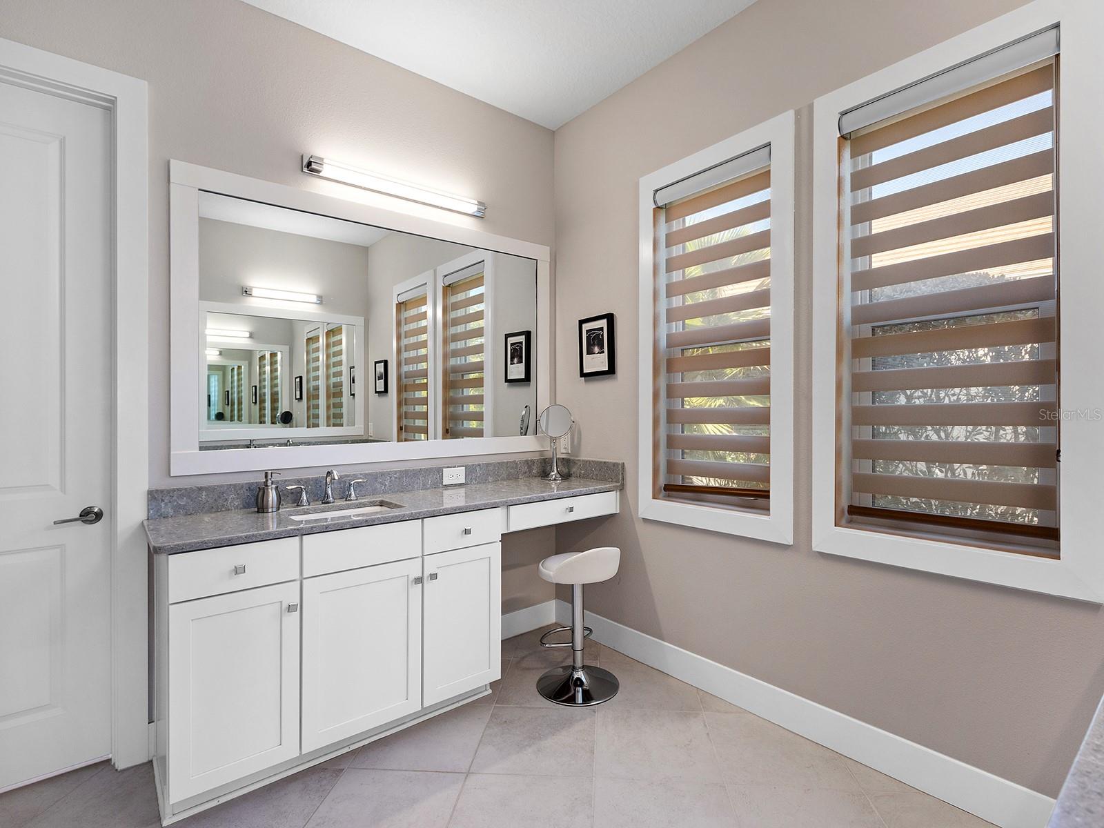 LAKEHOUSE COVE/WATERSIDE PH 1A - Residential