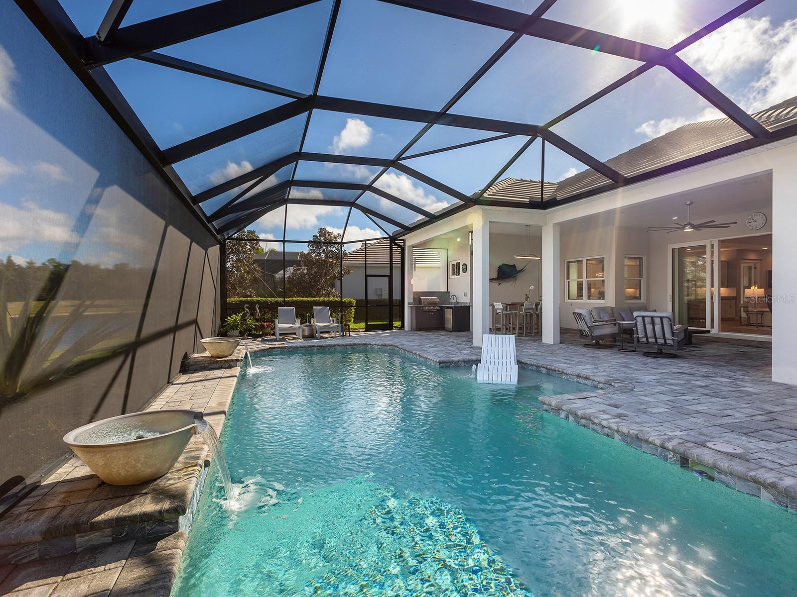 LAKEHOUSE COVE/WATERSIDE PH 1A - Residential